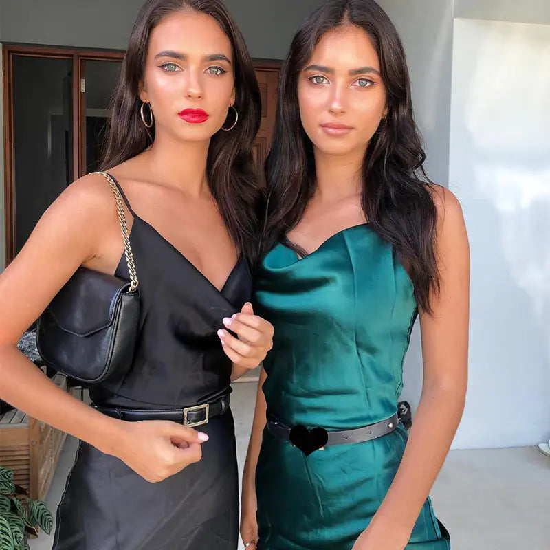 Vestido sexy con abertura y tirantes