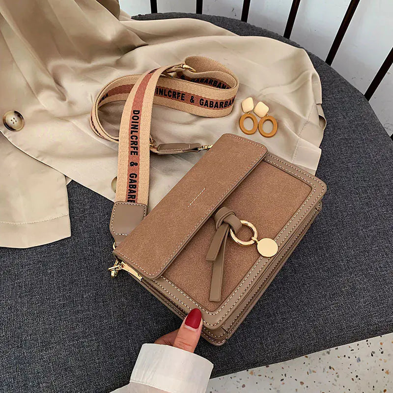 Fashionable Retro Mini Shoulder Bag with Wide Strap