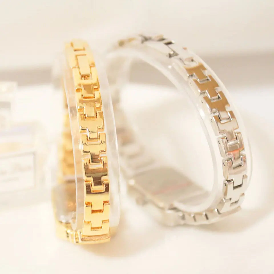 Custom Luxury Diamond Women's Watch - Quartz Style FA1138